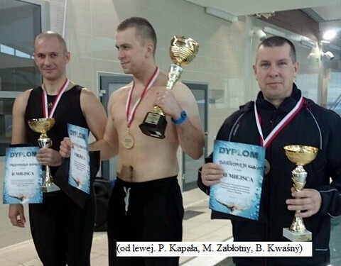 Policjanci z Elbląga wysoko na podium w zawodach pływackich