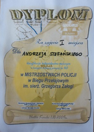 Policjant w biegu po zwycięstwo