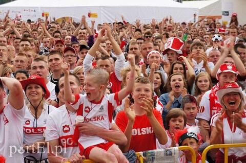 Polska, biało-czerwoni! Pokaż, jak kibicujesz