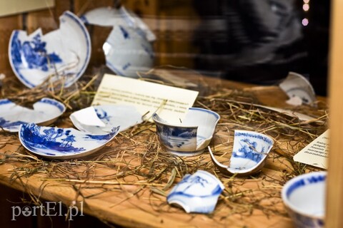 Krucha historia w kolorze blue