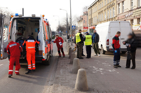 Potrącenie na chodniku