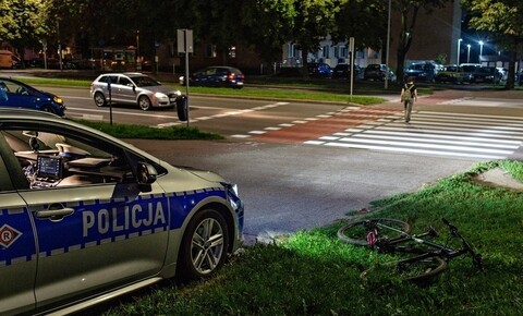 Potrącenie rowerzystki na Nowowiejskiej