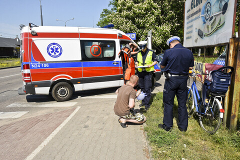 Potrącił rowerzystę z dzieckiem, a potem... uciekł