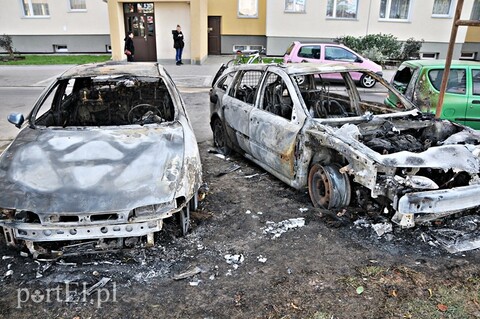 Pożar trzech aut na Zawadzie