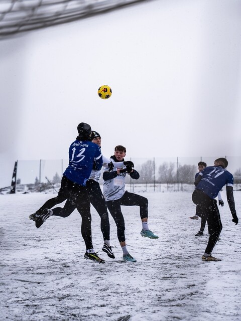 Pożytek w bieli. Pierwszy sparing Olimpii