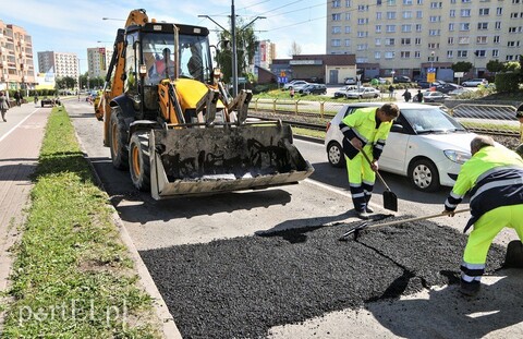 Łatają Dąbka, w kolejce czekają następne ulice