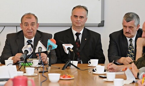 Basen, czyli jak nie stracić unijnej dotacji