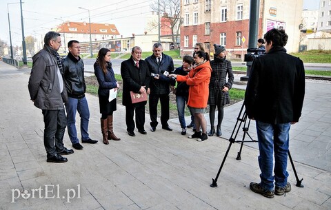 Prezydent, wybory i chodnik