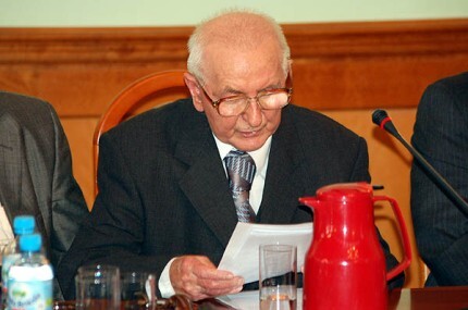 Honory dla profesora