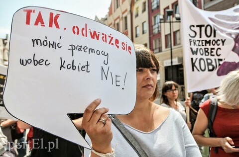Protest w obronie ofiar gwałtów