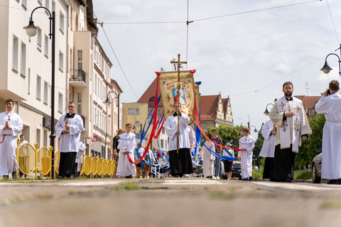 Przez miasto przeszły procesje