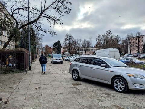 Przy szkole powinno być bezpieczniej