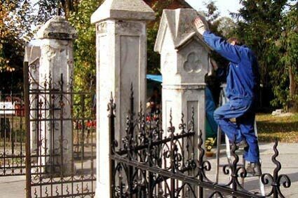 Remont na cmentarzu