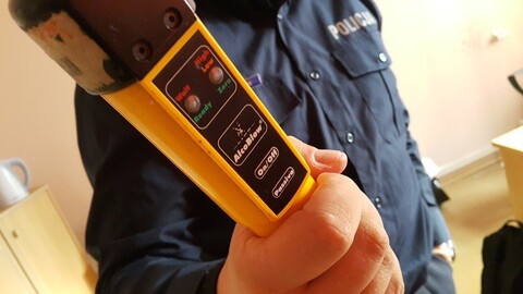 Rodzice byli kompletnie pijani, dzieci zabrali policjanci