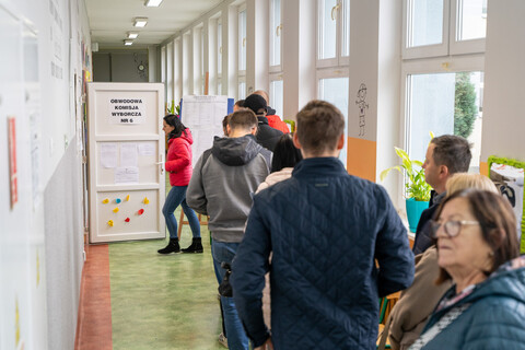 Silny głos wyborców i podziałów ciąg dalszy (Subiektywne podsumowanie roku w polityce okiem naczelnego) 