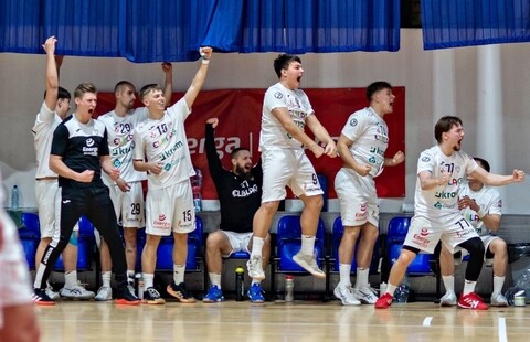 Silvant zwycięża na zakończenie I rundy