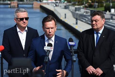 Poparcie przyszło z lewej strony