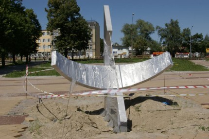 Słoneczny czasomierz stanie przy dworcu