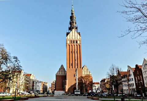 Iglica zwieńczy dzieło