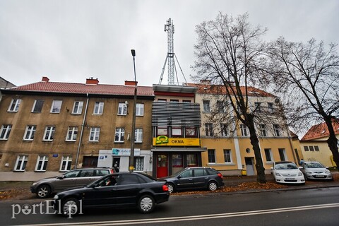 Maszt, który budzi emocje