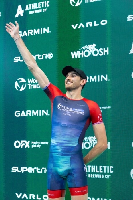 Stanął na podium mistrzostw świata w halowym triathlonie