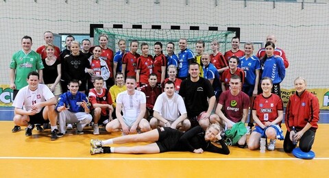 Start kontra Przyjaciele (piłka ręczna)