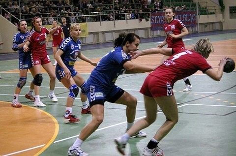 Start przegrał z Piotrcovią (piłka ręczna)