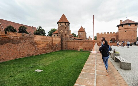 Stary i magiczny, taki jest tylko Malbork (Cudze chwalicie, swego nie znacie, odcinek 6) 