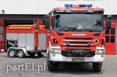 Strażacy jadą walczyć z powodzią