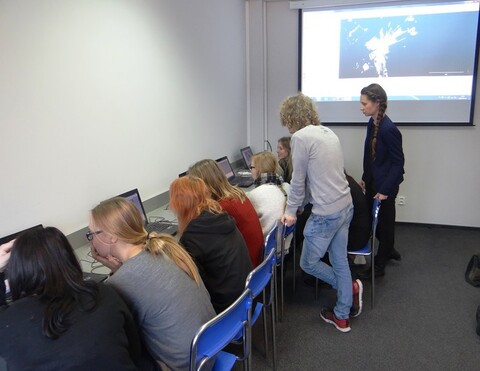Studenci z Torunia poznawali digitalizację