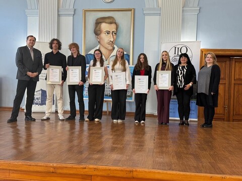 Stypendia od fundacji dla uczniów I LO