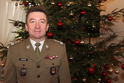 Świąteczne życzenia Dowódcy 16 PDZ