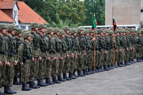 Święto 16 Dywizji na poligonie