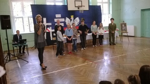 Lekcja patriotyzmu w SP 4 - lekcją radości!