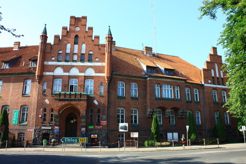 Tajemnicza kontrola, tajemnicze odwołanie dyrektora