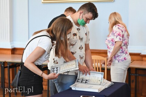 Wyniki matur w Elblągu: słabiej niż rok temu, przodują licea