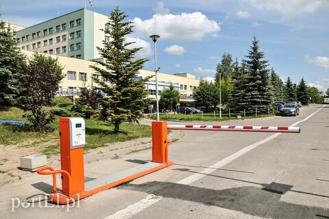 Taniej za parkowanie przed szpitalem