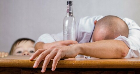 Terapia uzależnień - skuteczne leczenie alkoholizmu, narkomanii i hazardu