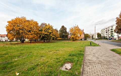Działka przy starej pętli tramwajowej na sprzedaż