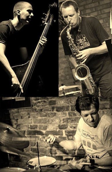Trio na jam session