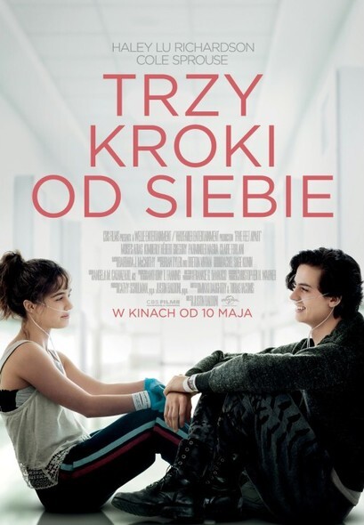Trzy kroki od siebie w kinie Światowid