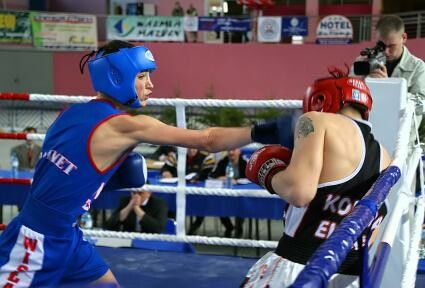 Trzy medalowe szanse (boks)