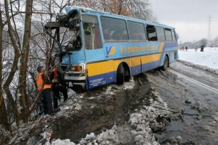 Wypadek autobusu. Pospieszny do szpitala