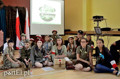 Uczniowie SP 12: Pamiętamy!
