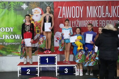 Udany występ łyżwiarzy figurowych