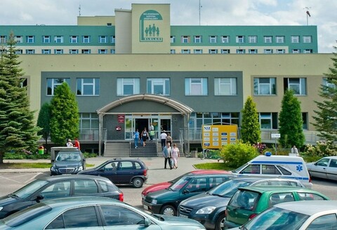 Urodziła na parkingu przed szpitalem