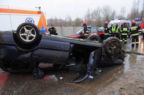 Volkswagenem dachował na Łęczyckiej