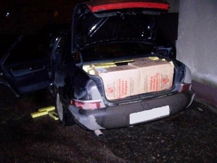Ford pełen lewych papierosów