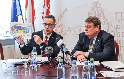 Prezydent: Miasto nie oszczędza na nauczycielach