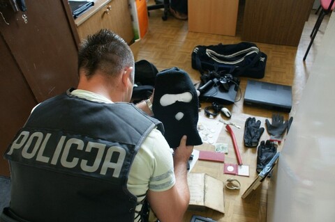Wchodził przez okno i okradał mieszkania